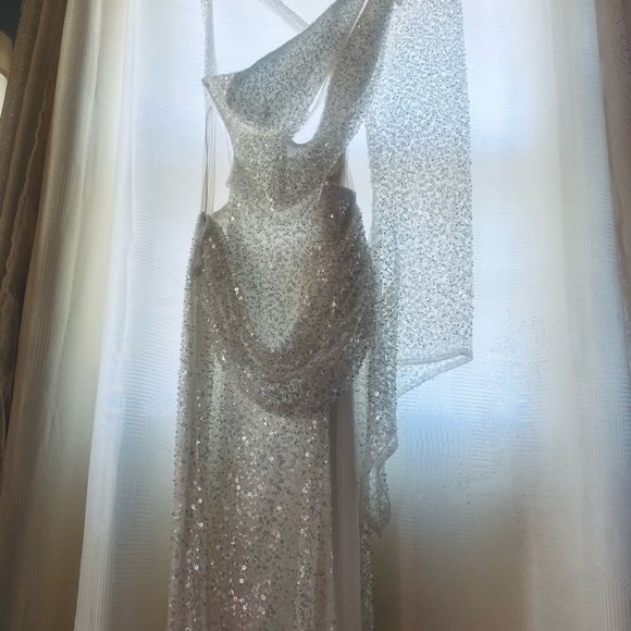 Julie Vino Angie #2313 - Picture 8 of 11